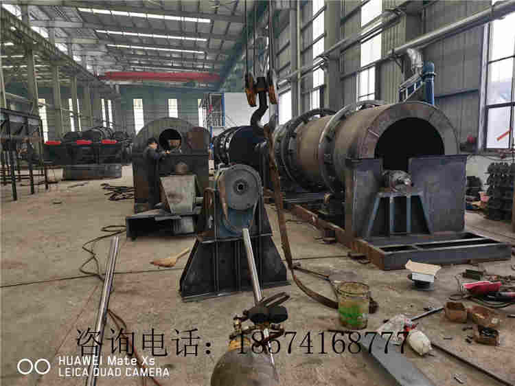 復(fù)混肥造粒機(jī)的生產(chǎn)現(xiàn)場(chǎng)