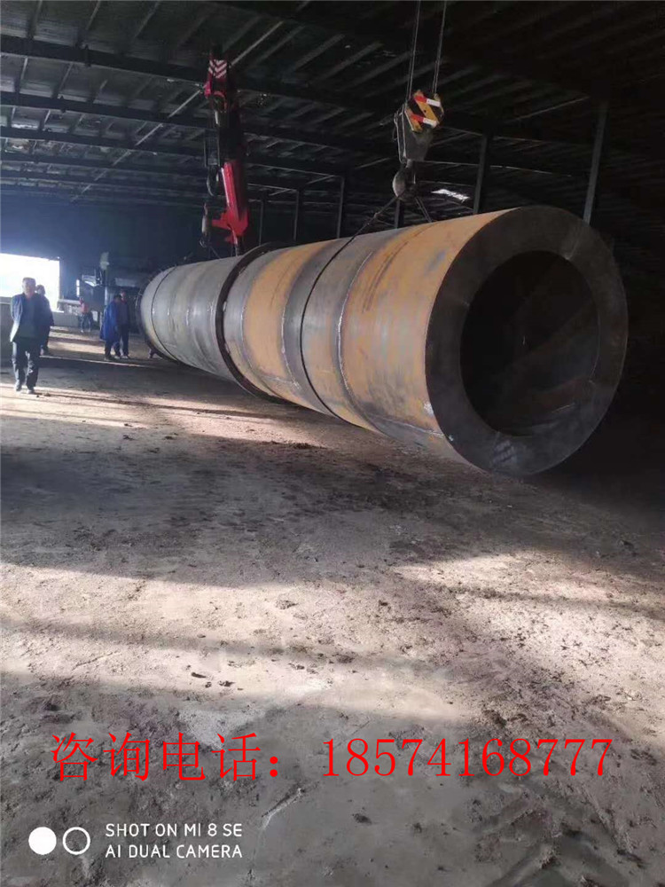 雞糞顆粒生產(chǎn)線卸貨現(xiàn)場(chǎng)