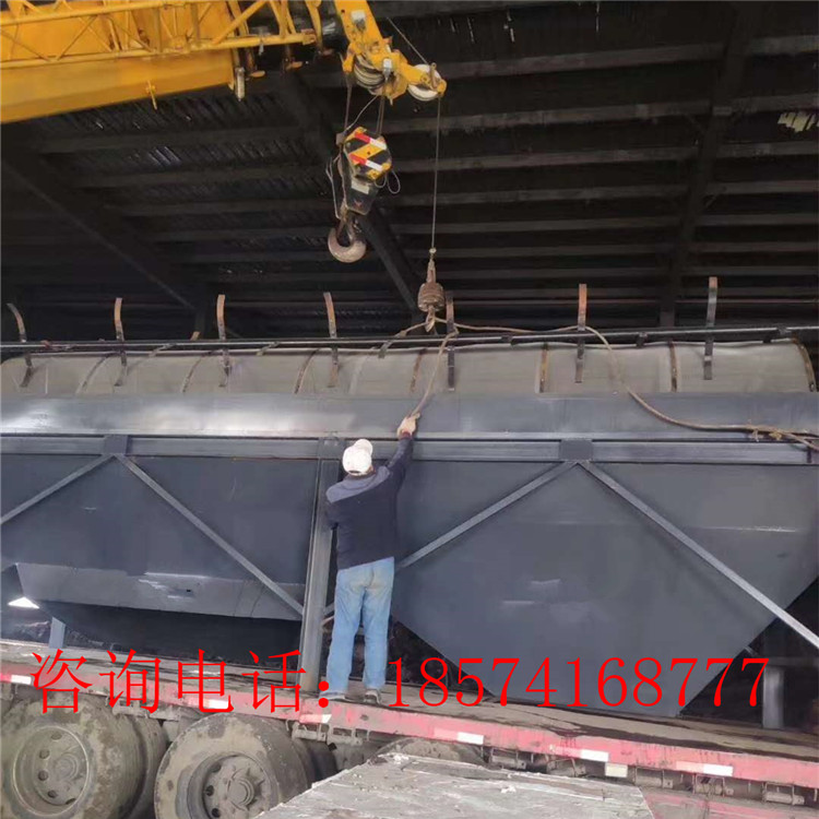 雞糞顆粒生產(chǎn)線裝卸現(xiàn)場