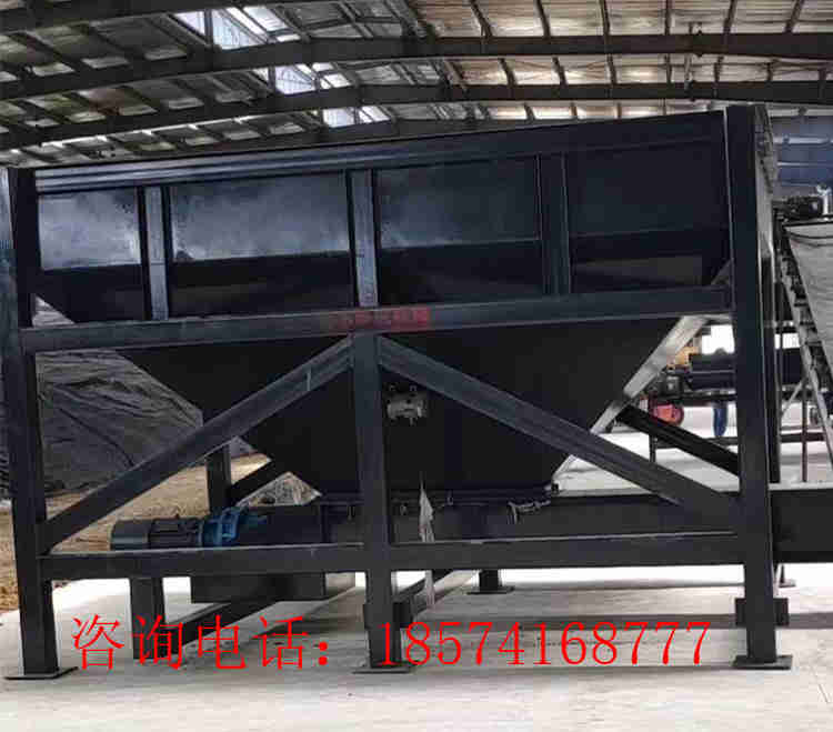 浙江海寧客戶污泥處理設(shè)備安裝現(xiàn)場(chǎng)