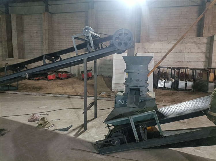 ú��ƽģ�D�������C(j��)�O(sh��)�����a(ch��n)���͑��F(xi��n)��