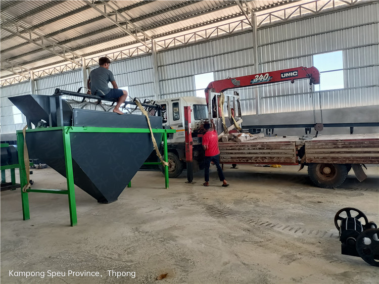 有機(jī)肥生產(chǎn)線 豬糞雞糞顆粒加工生產(chǎn)線年產(chǎn)3萬噸生產(chǎn)設(shè)備現(xiàn)場