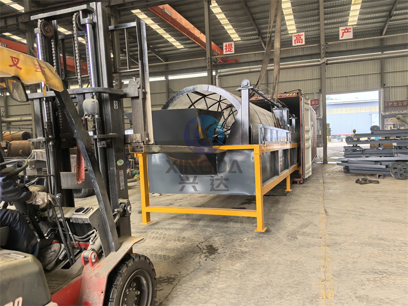 粉劑有機肥生產(chǎn)線出口設(shè)備發(fā)貨現(xiàn)場