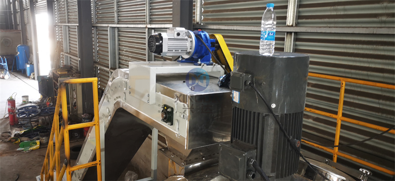 ΢��Ԫ��ˮ�ܷ��ЙC(j��)�����a(ch��n)�����b�F(xi��n)��(ch��ng)